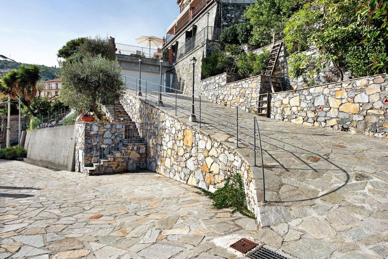 Апартаменты Esclusiva Terrazza Vista Porto Варацце Экстерьер фото